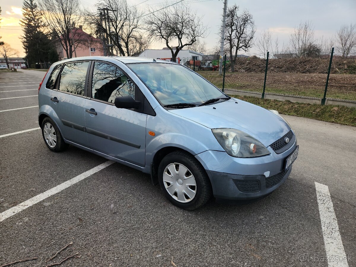 Ford Fiesta 1.25cm3 - 4