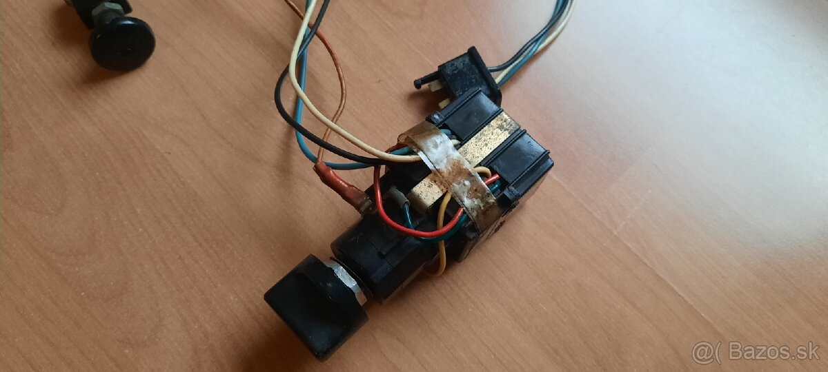 Vypínače škoda avia - 4