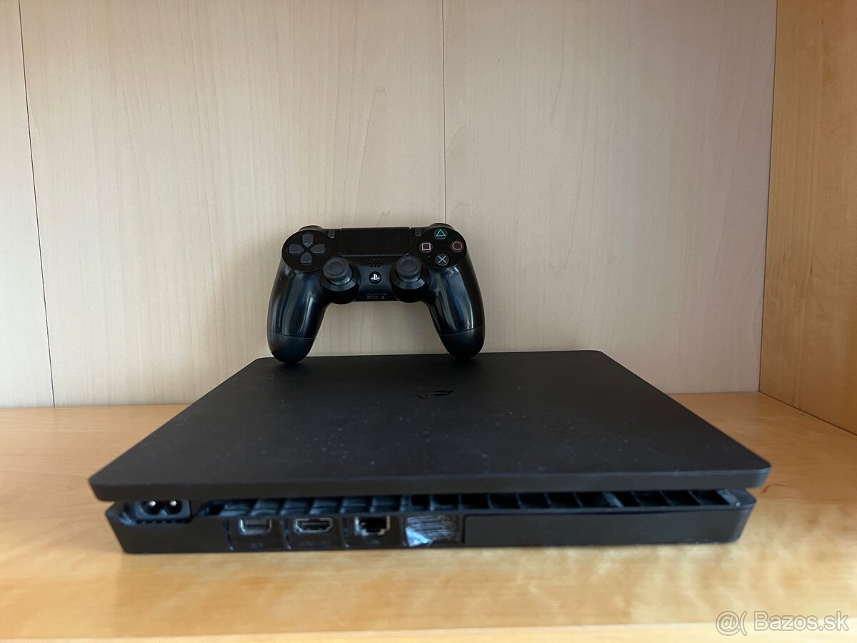 Playstation 4 Slim 1 TB + Controller + nabíjacia stanica - 4