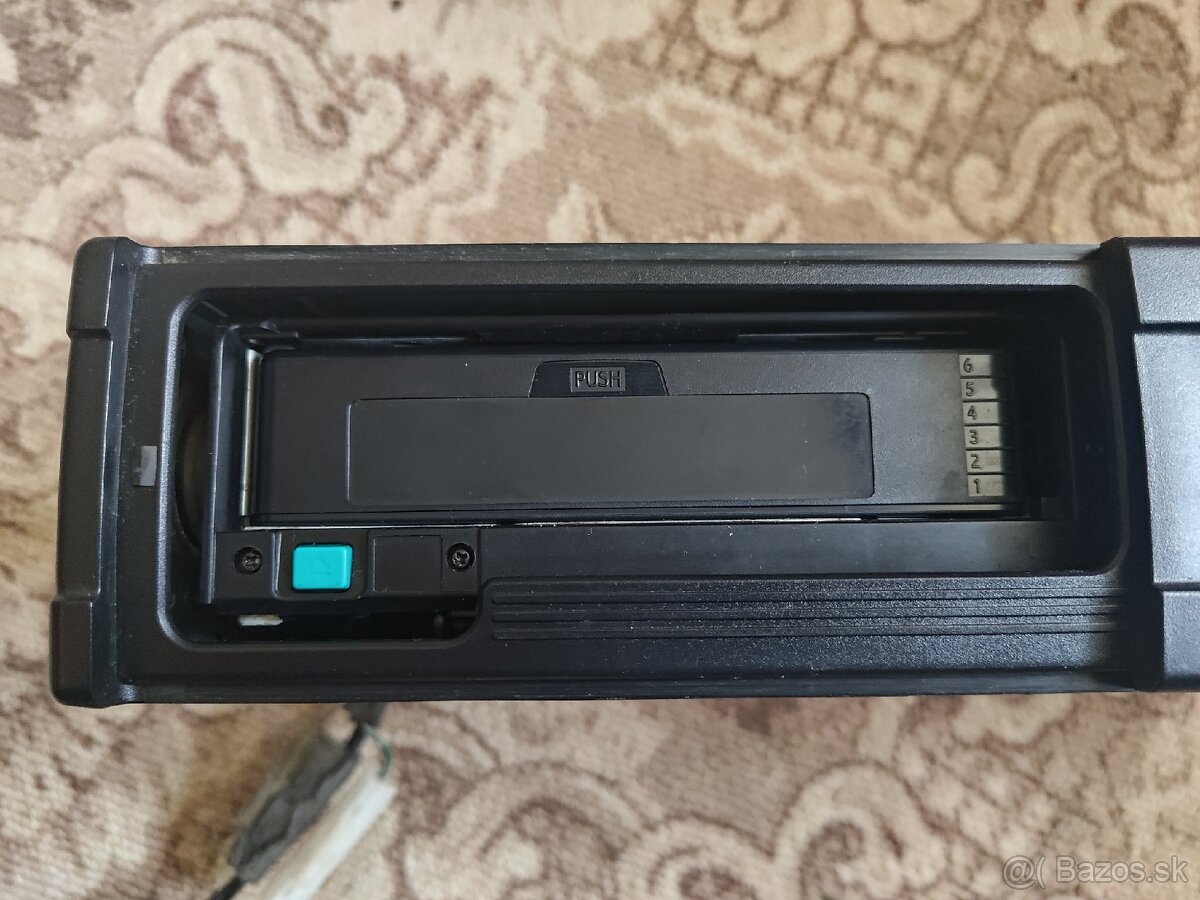 Volvo SC radio type menič 6 CD - 4