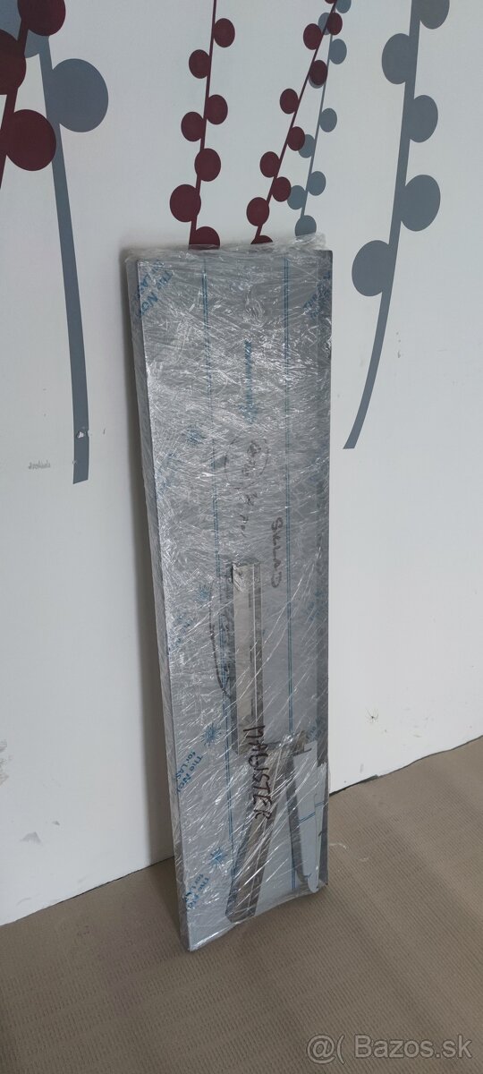 Gastro nábytok do veľkokuchyne. Nerezové police, digestor - 4