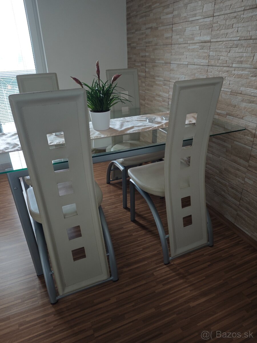Jedálenské stoličky - 4