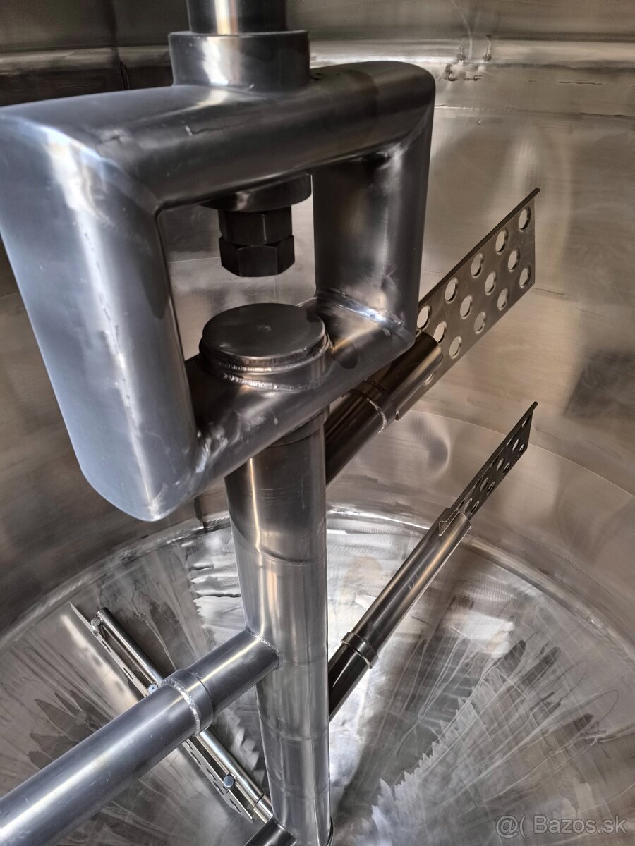 Nerezová nádrž - 4