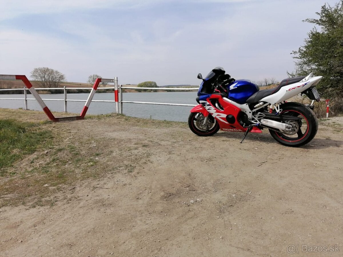 Honda CBR 600f - 4