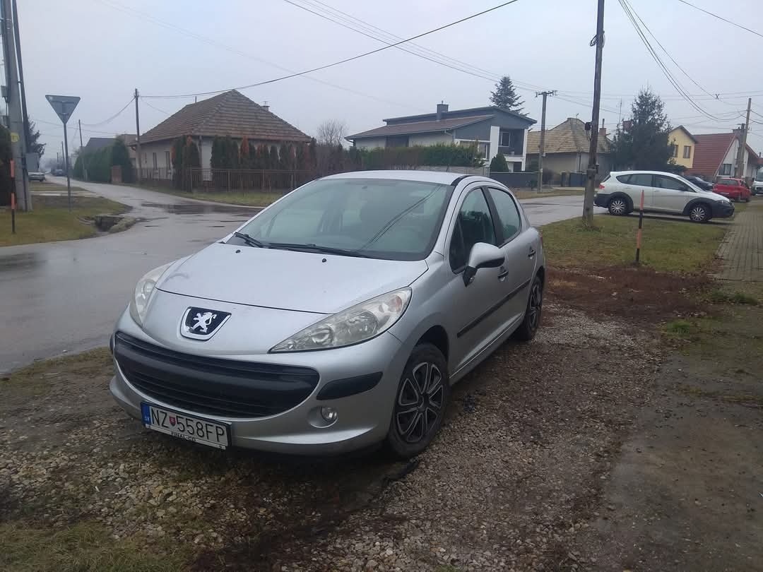 Predám Peugeot 207 diesel - 4
