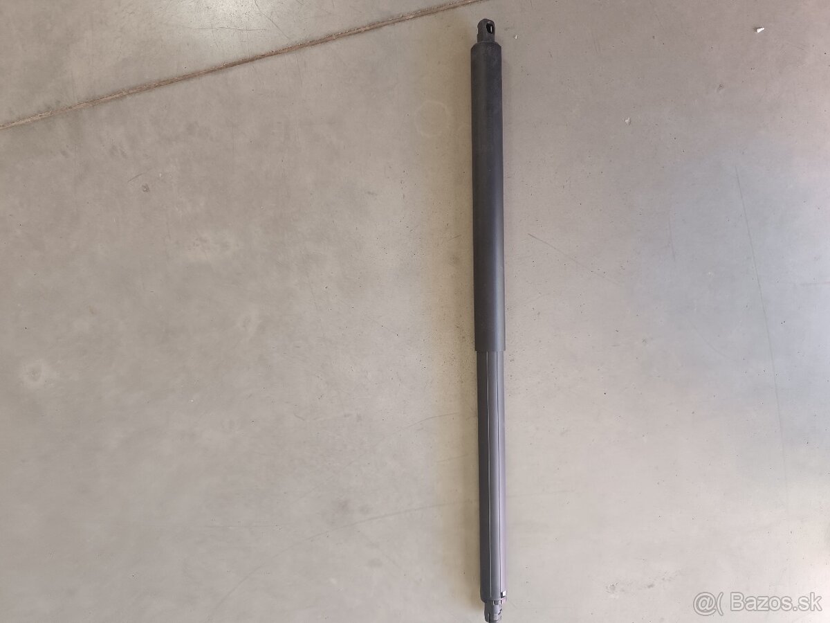 Plynova vzpera kufra - 4