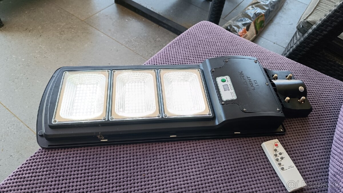 Lampa vonkajsia so solarnym panelom - 4