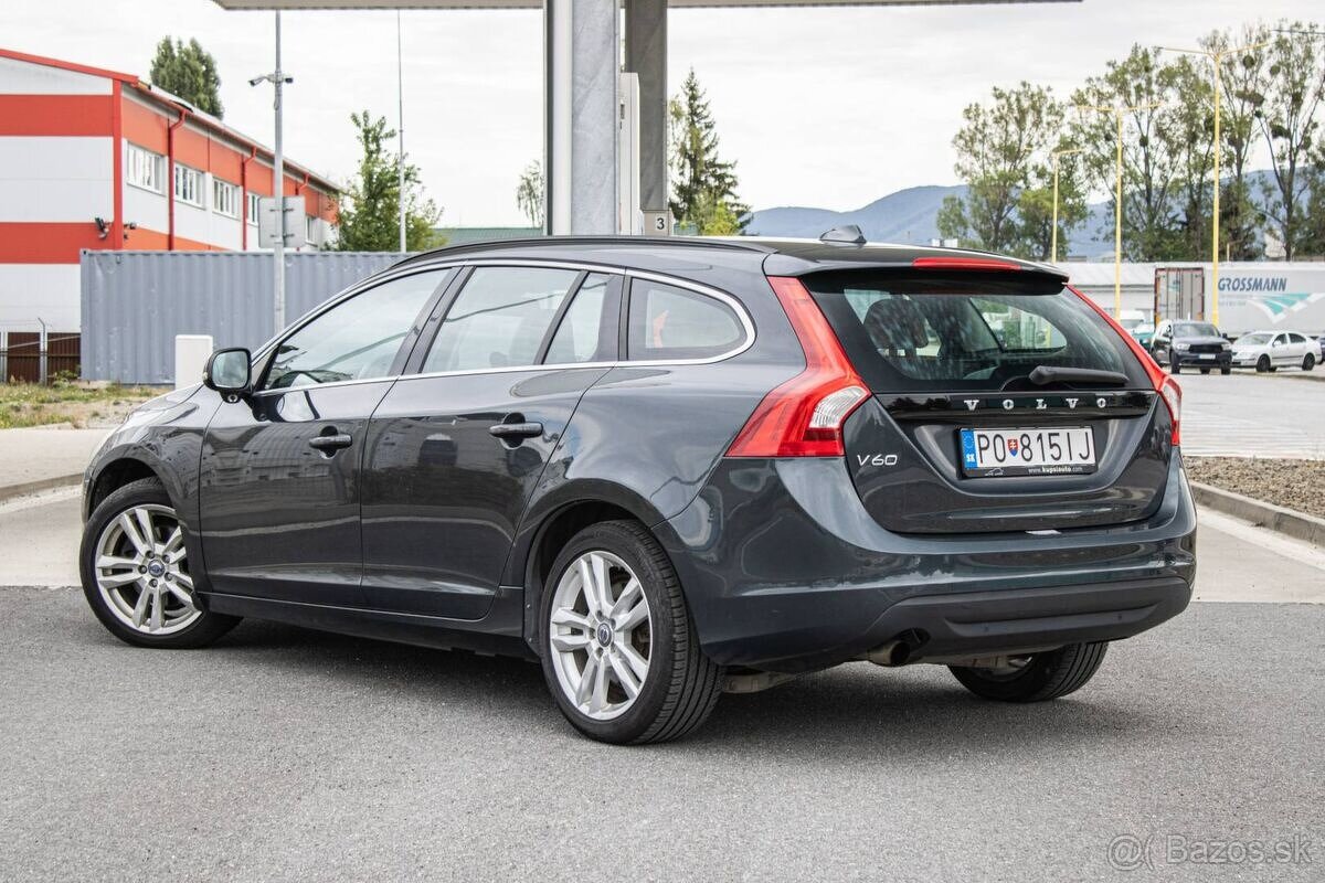 Volvo V60 D2 A/T - 4
