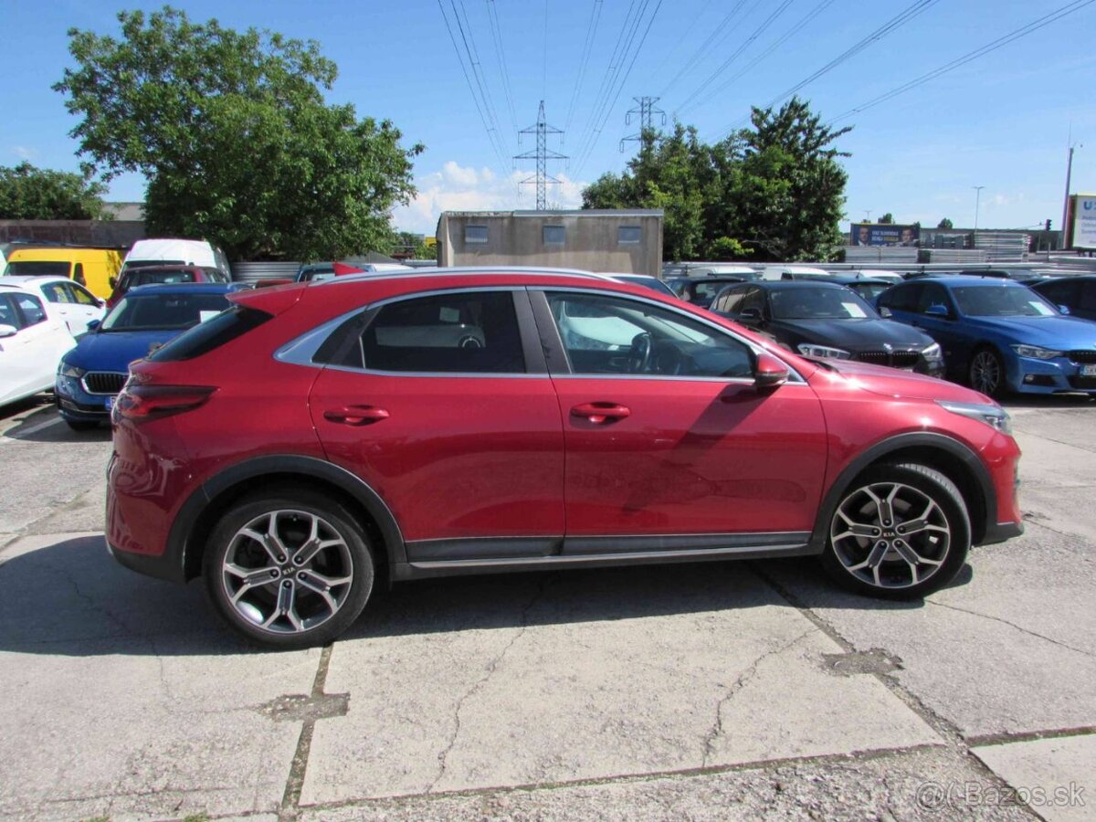 Kia XCeed 1.6 CRDi - Záruka - Nová STK a EK - 4