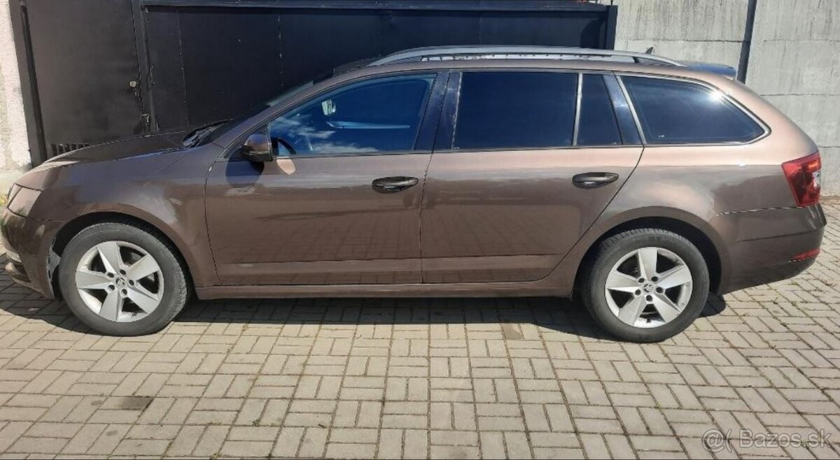 Škoda Octavia Combi 2.0TDI - 4
