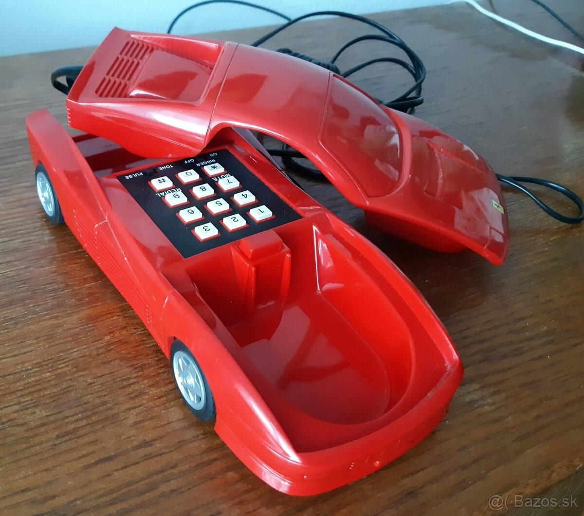 Retro telefon Ferrari pre zberatela - 4