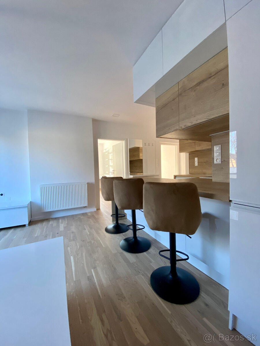 MH281-Na predaj luxusný 3izbový byt v Komárne - 4