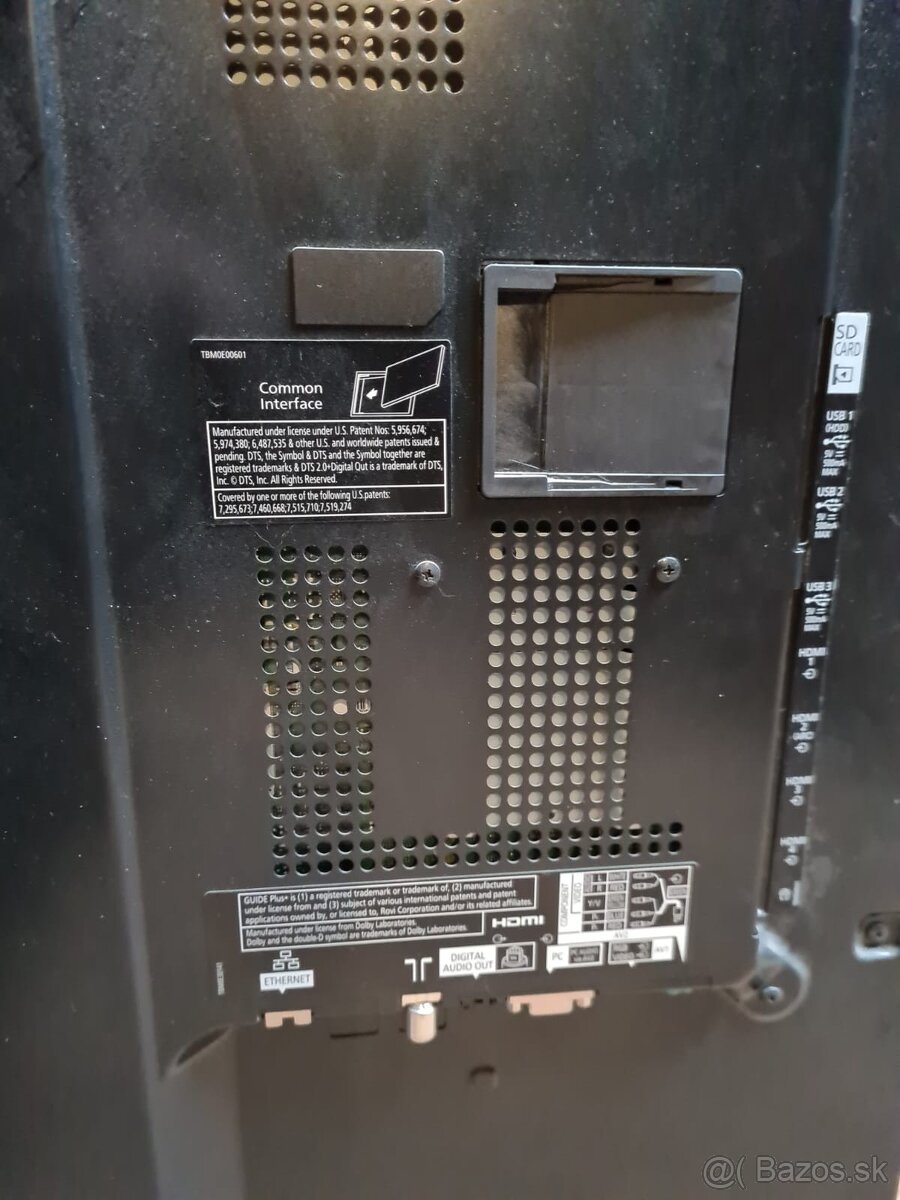 Predám Panasonic TX-L55ET5E, 55" (140 cm) - 4