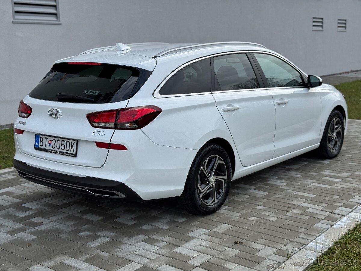 Hyundai i30 CW 2021, 1.6 CRDi Family, automat, DPH - 4