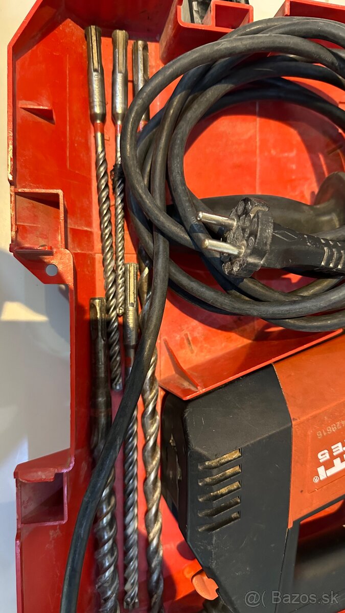 Predam priklepovu profi Vrtacku Hilty TE5 so sadou vrtakov - 4