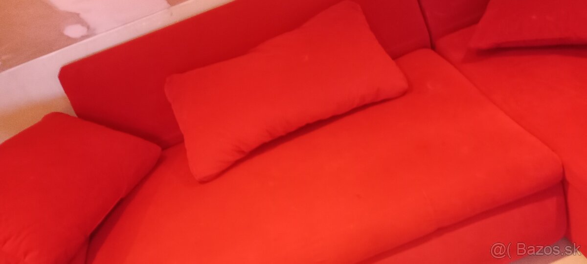 Predám červenú sedačku - 4