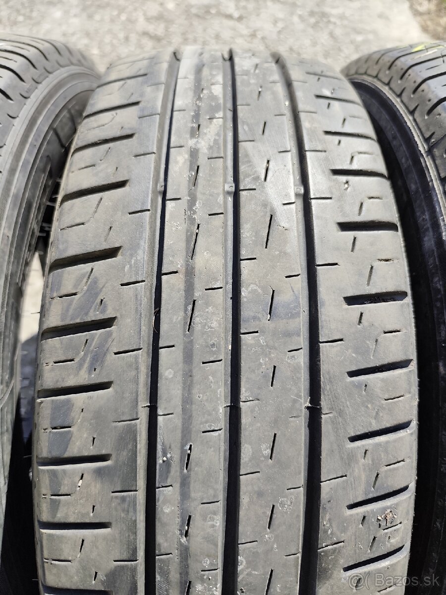215/70R15C Pirelli letná - 4