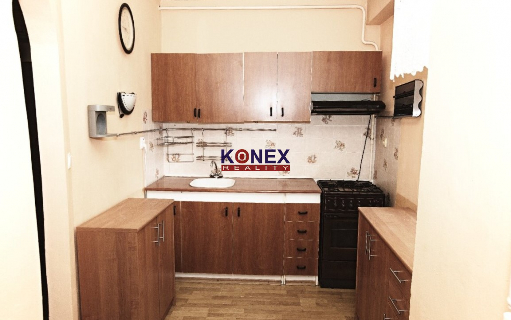 NA PREDAJ 2-izbový byt na Palárikovej ul. v Snine - 4