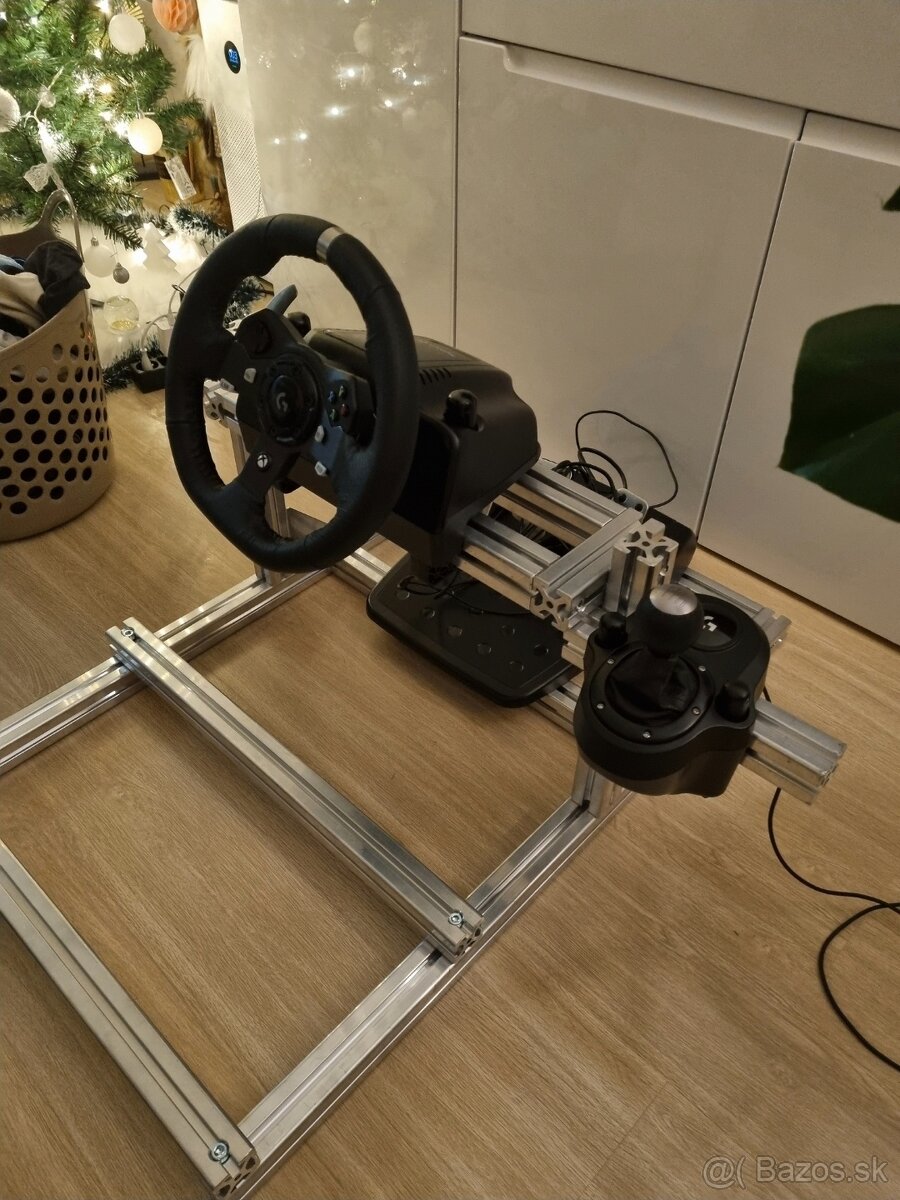 REZERVOVANE Predam ram na volant - 4