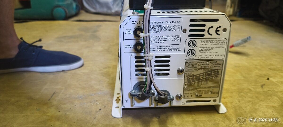 Trace Engineering DR1524E – priemyselný 1500 W inverto-nabíj - 4