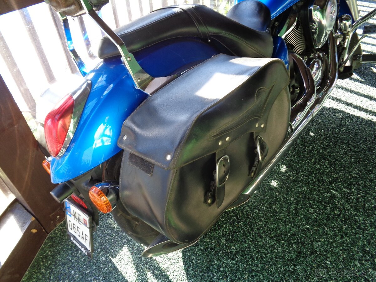 Kawasaki Vulcan VN 900 - 4