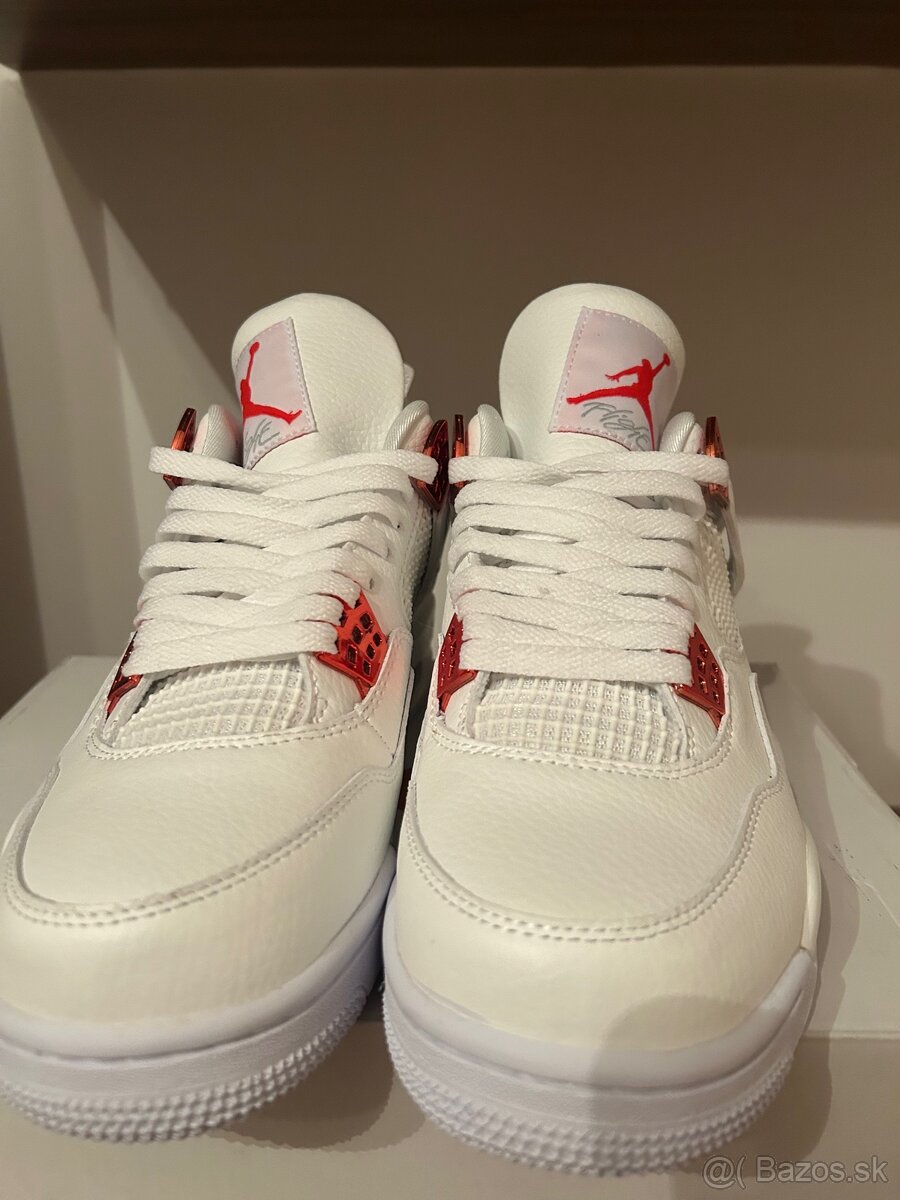 Jordan 4 retro metallic red - 4