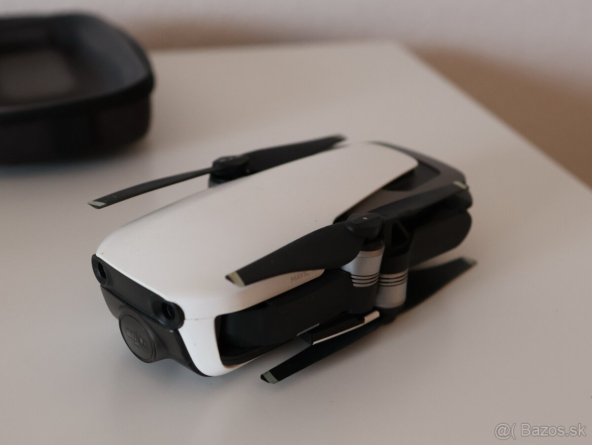 Dron DJI Mavic Air, fly more Combo - 4