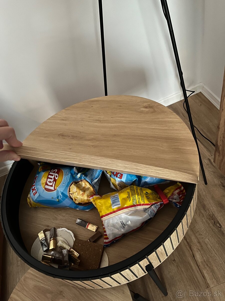 Konferencný stolik - 4