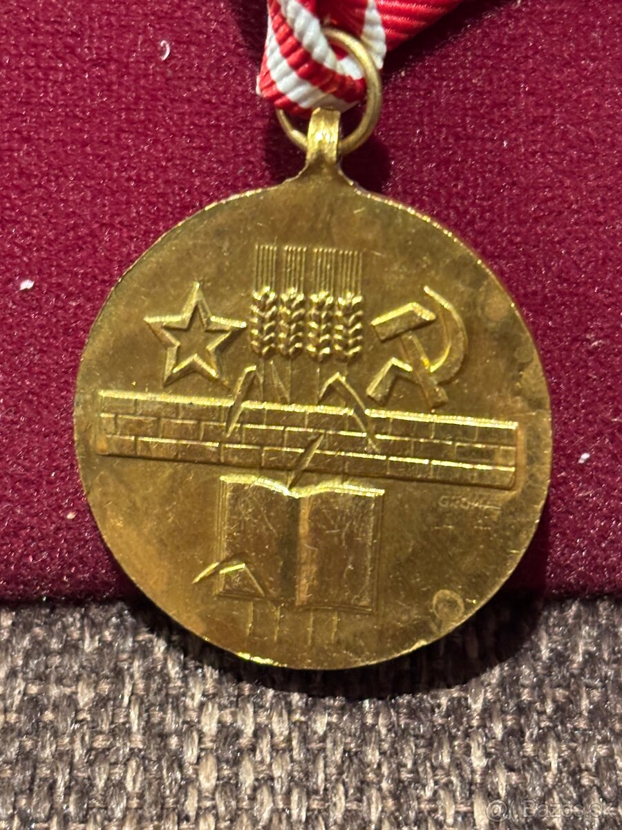 Plaketa/ medaila - 4