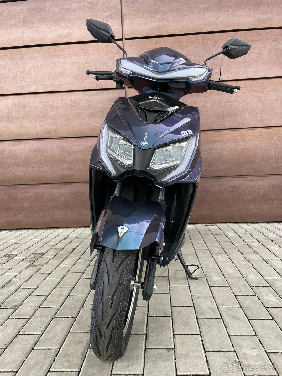 Elektroskútr - MoBee - M5 - 4