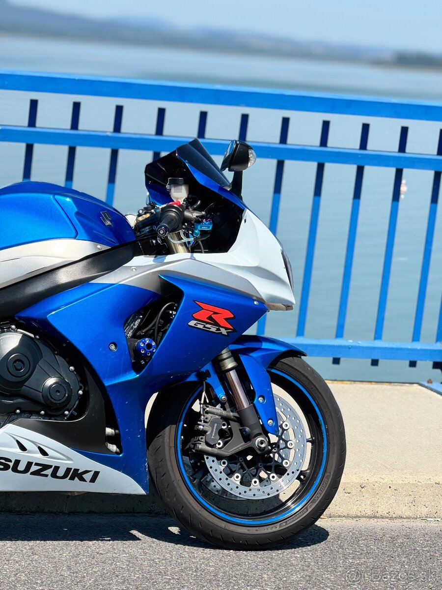Suzuki GSXR 1000 - 4