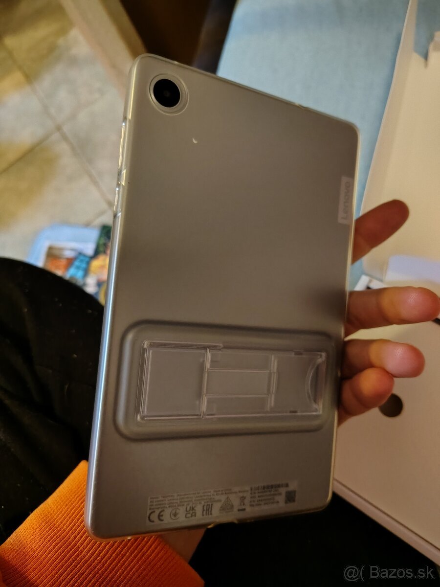 Lenovo tab 8 4th gen - 4