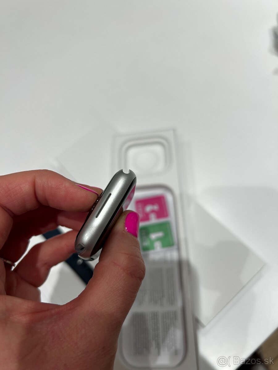 Apple Watch 9 45mm - 4