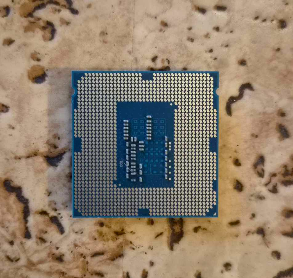 Základná doska + CPU + RAM + VGA - 4