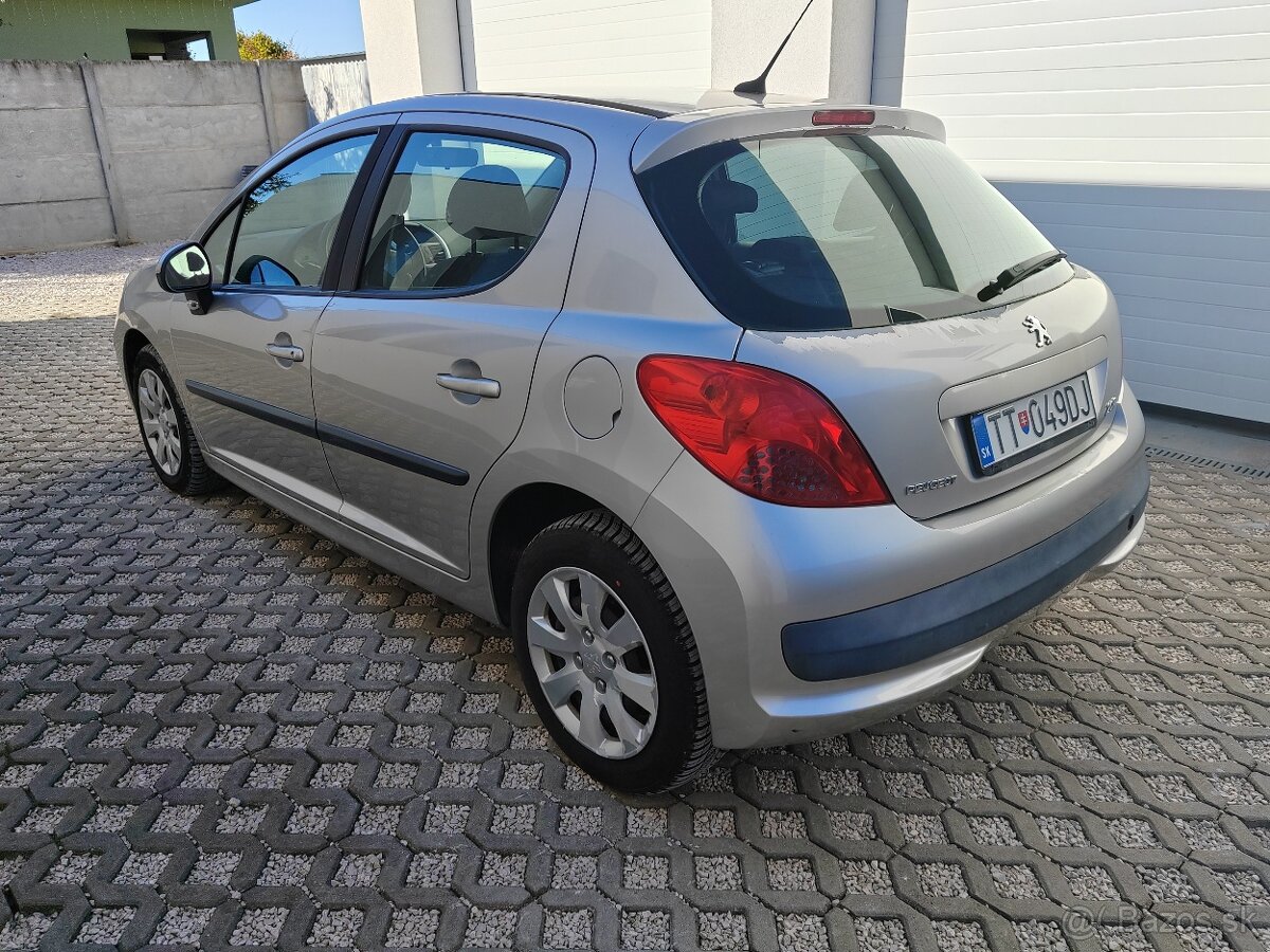 Peugeot 207 1.4 benzín, nová STK, servisná história - 4