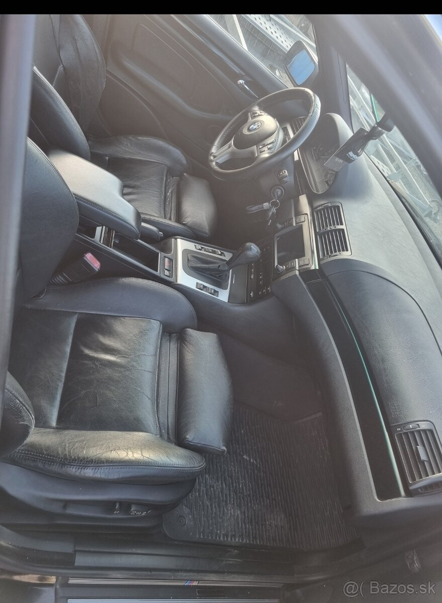 Predam/rozpredam BMW e46 330xd touring - 4