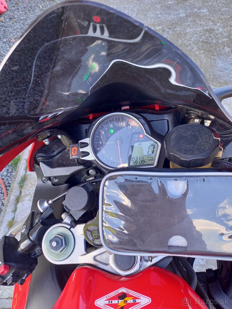 Honda cbr 1000rr sc59 - 4