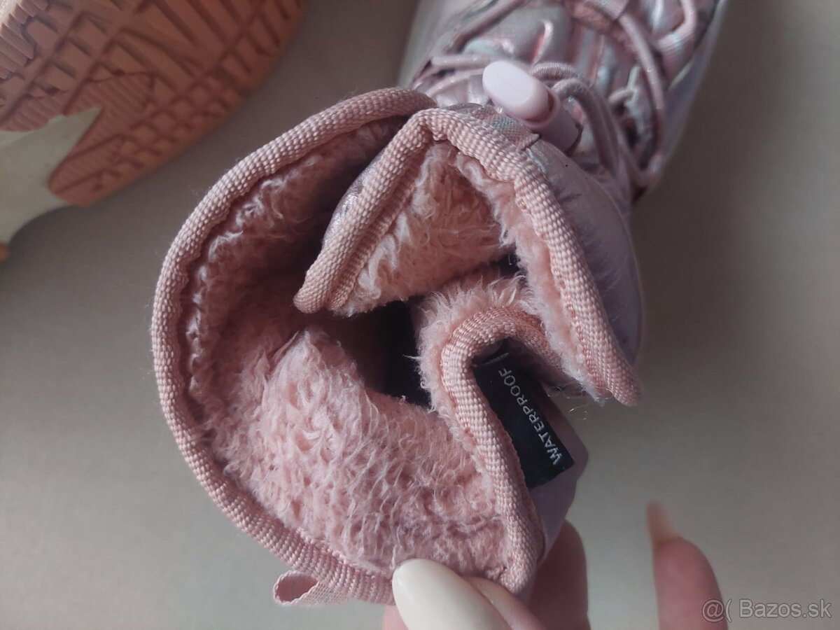 Snehule značky Reserved - 4