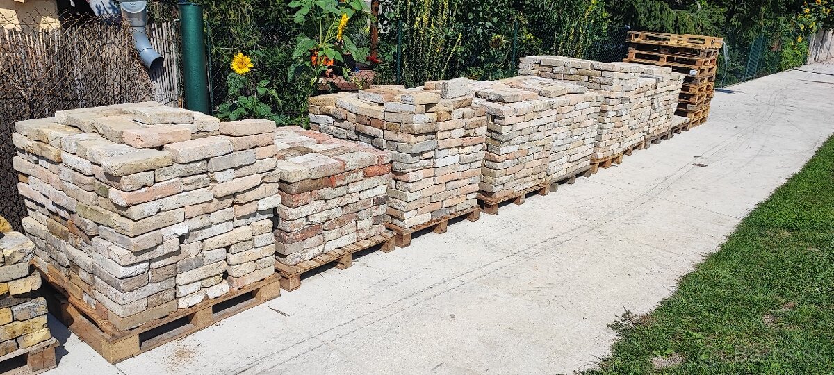 Šamotove tehly, staré tehly, značene - 4