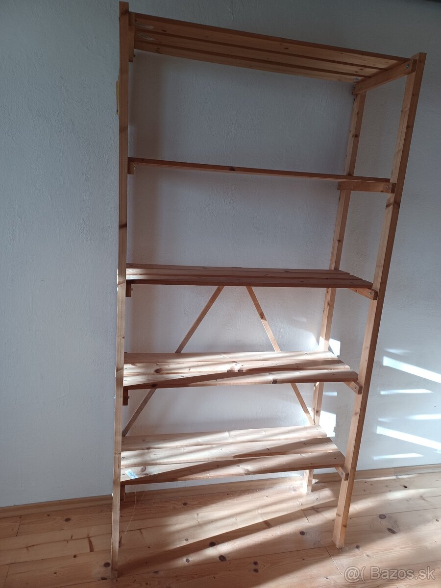 Regál - 4