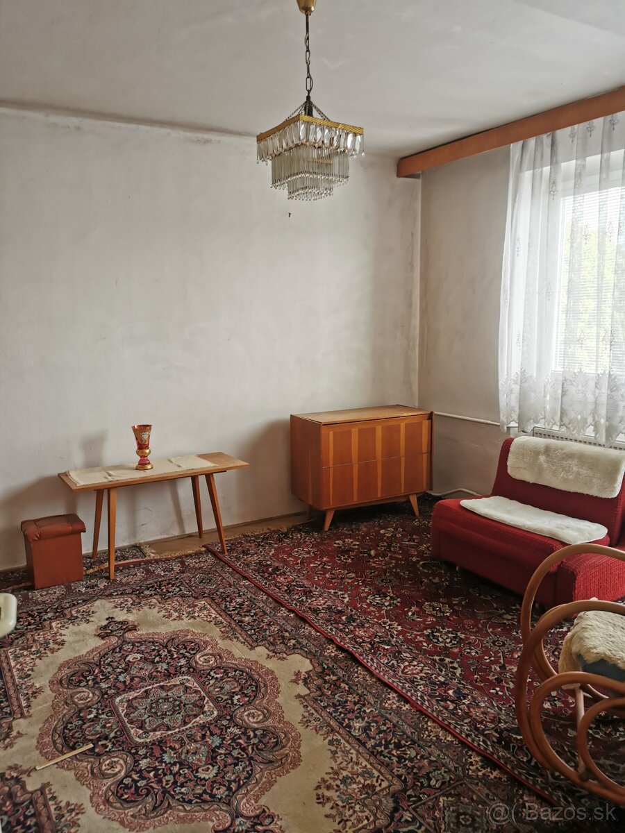 Predám 3 izbový byt v centre Veľkého Šariša - 4