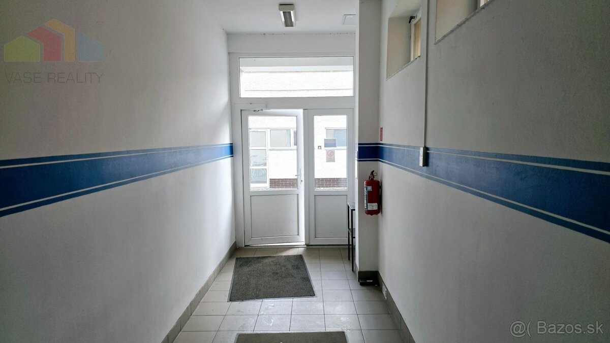 Kancelária 70 m² (2 miestnosti 50m²+20 m²) na prenájom - Pie - 4