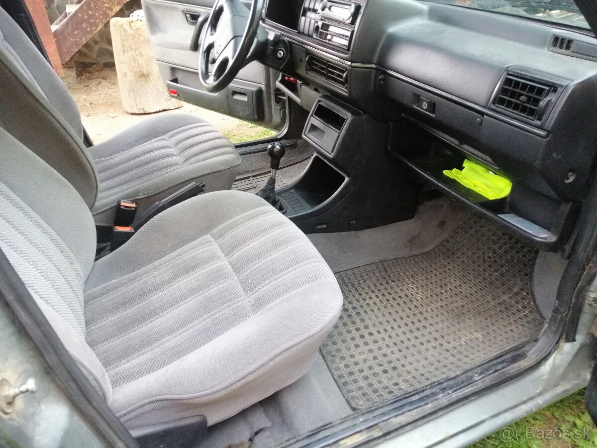 Volkswagen Golf 2 - 4