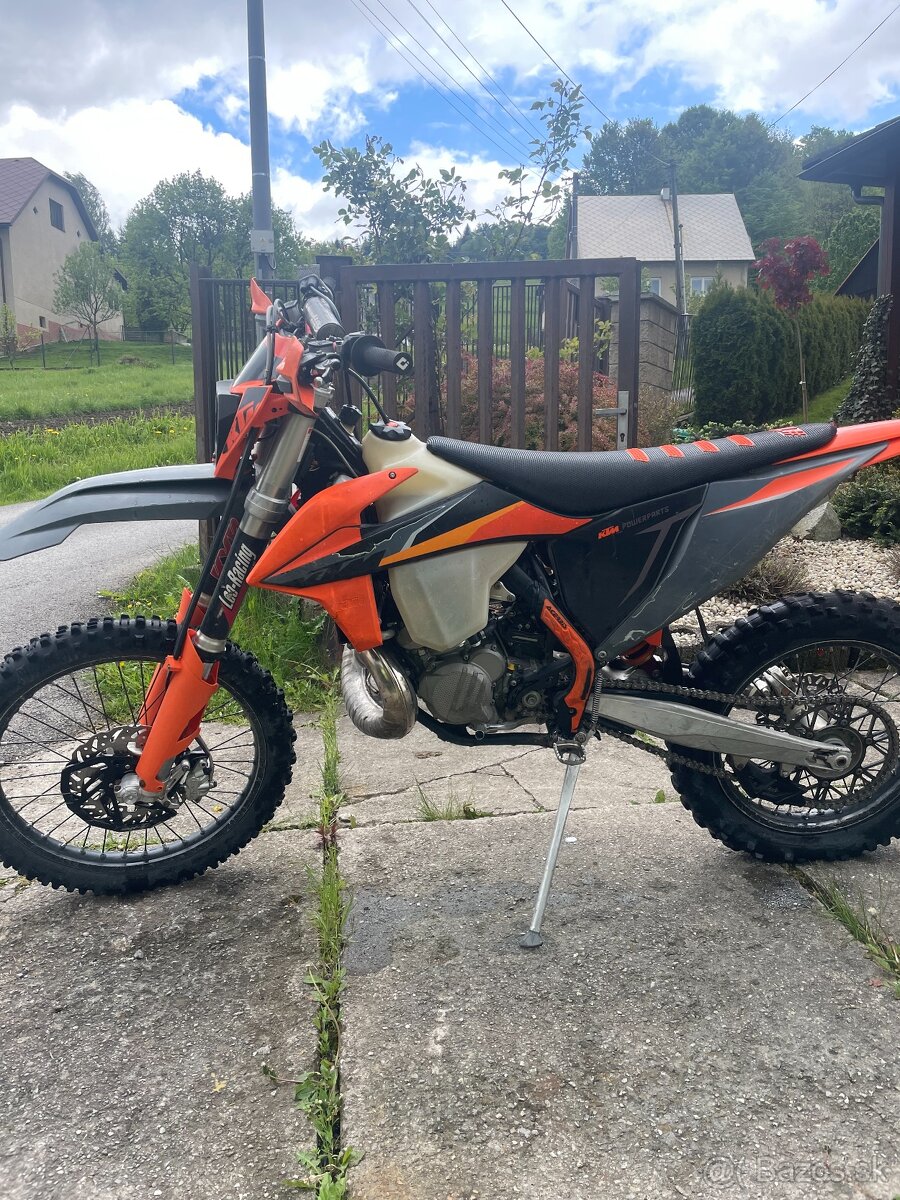 Predám KTM EXC 300 (r. 2021, model 2022)