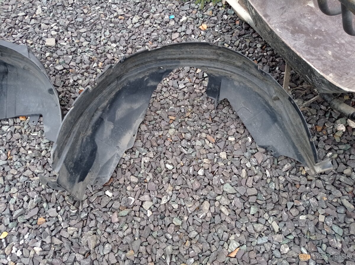 SX4 podblatniky, plasty - 4