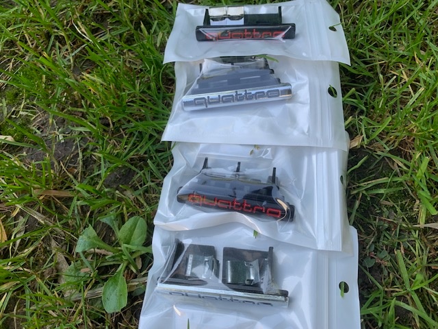 QUATTRO ROZNE ZNAKY NA PREDOK AJ ZADOK - 4