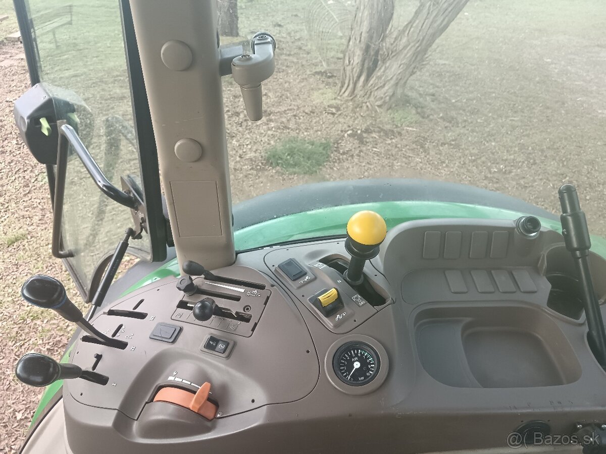 John Deere 5100M - 4