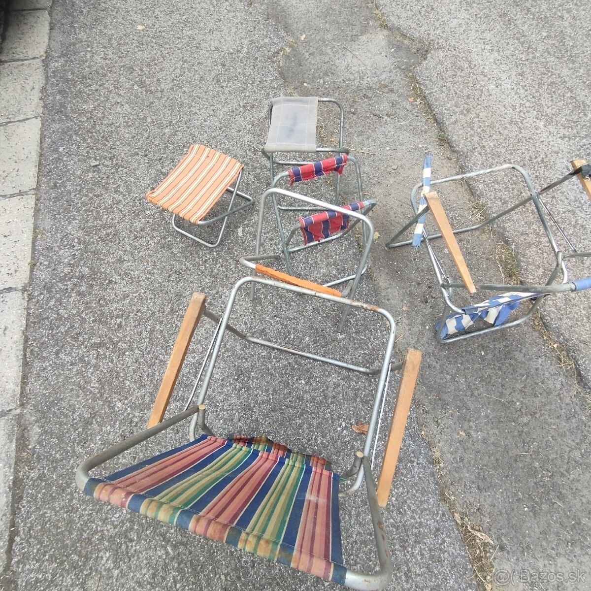 Retro stoličky na renováciu,všetky spolu za 7 eur - 4