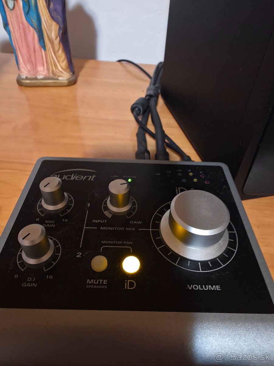Tascam VL-S5 plus Audient iD4 - 4