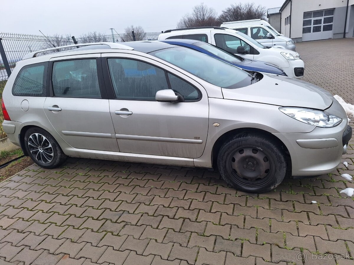 Predám Peugeot 307 SW - 4